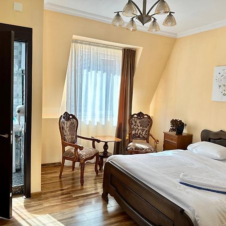 Old Clty Hotel Batumi Zewnętrze zdjęcie