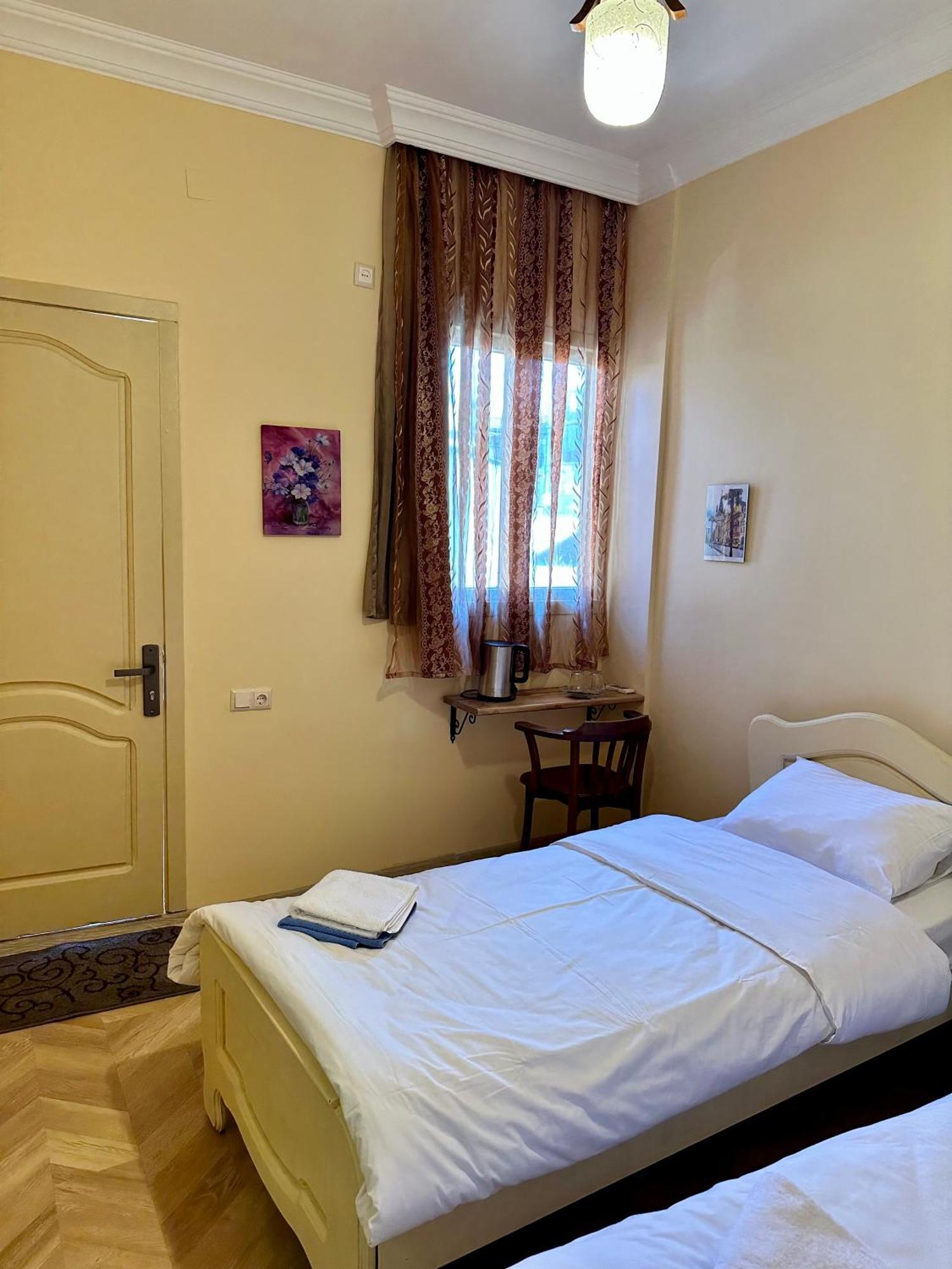 Old Clty Hotel Batumi Zewnętrze zdjęcie