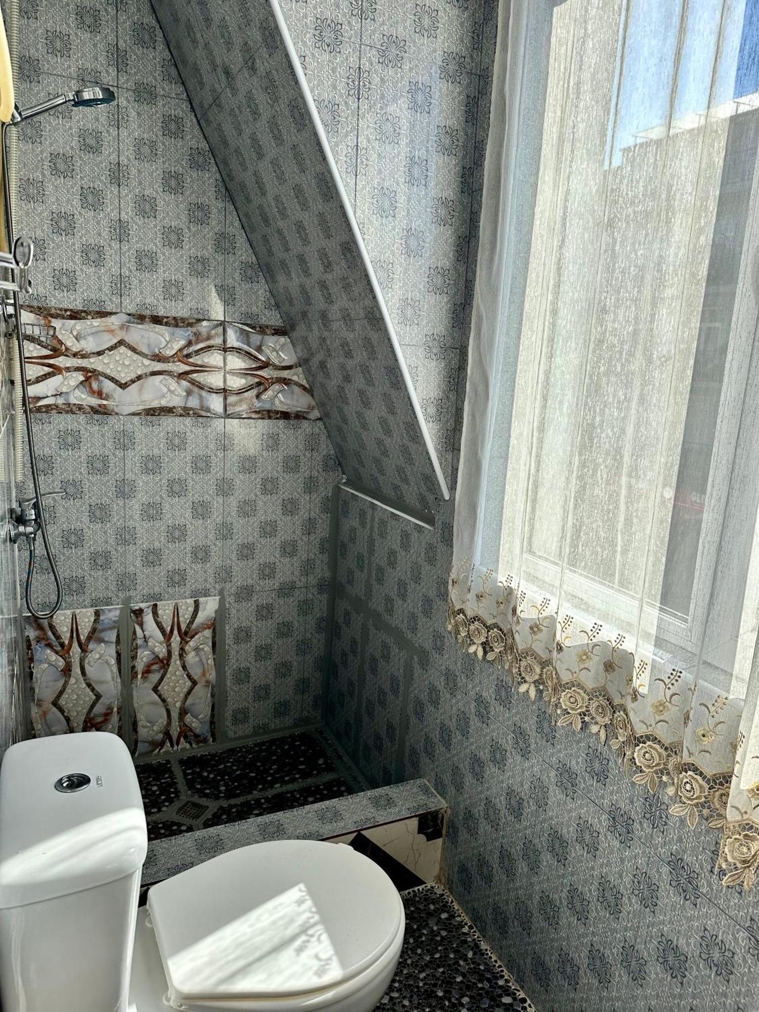Old Clty Hotel Batumi Zewnętrze zdjęcie
